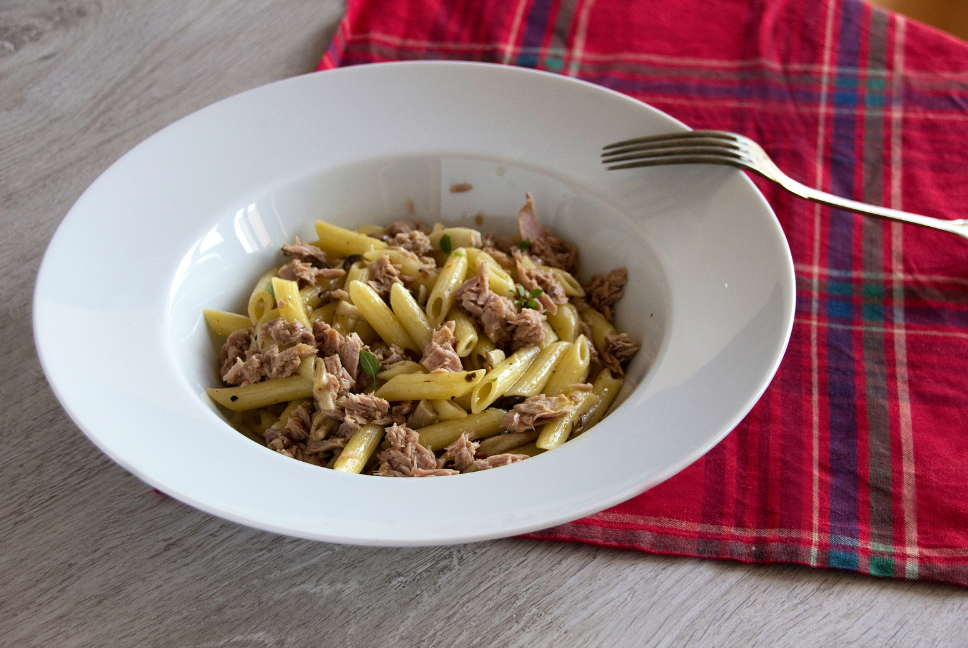 Pasta fredda con tonno: la ricetta estiva veloce, gustosa e perfetta per ogni occasione