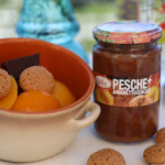Pesche amaretti e cacao